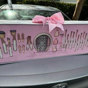 Glitz Makeup Glitz And Glam Makeup Brushes Poshmark